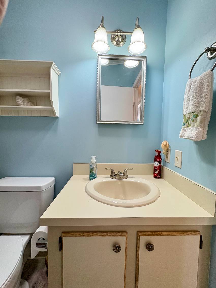 1193 S Indies Circle a Venice, FL Mobile or Manufactured Home for Sale